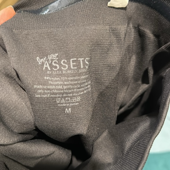 Spanx shapewear M - Picture 3 of 3